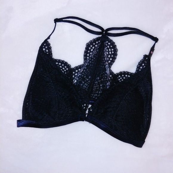 Victoria's Secret Other - Victoria secret lace triangle Bralette bra NWT M